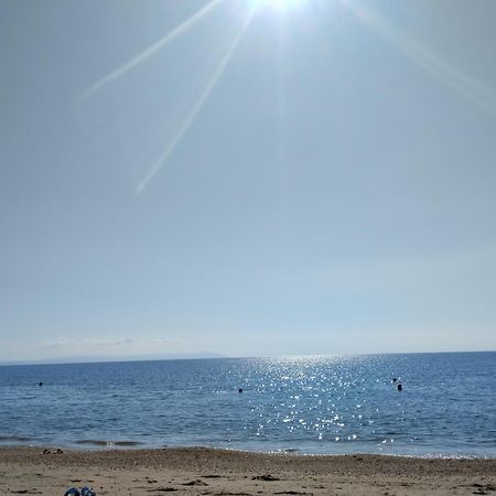 Villa Θαλασσινή Αυρα à Vrasná Extérieur photo