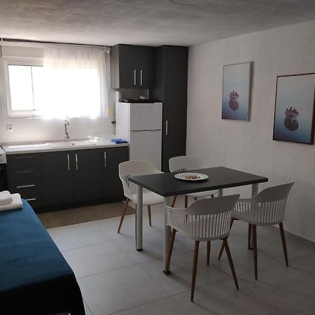 Villa Θαλασσινή Αυρα à Vrasná Extérieur photo